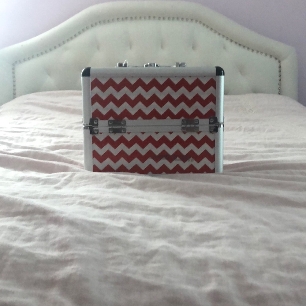 Makeup case
